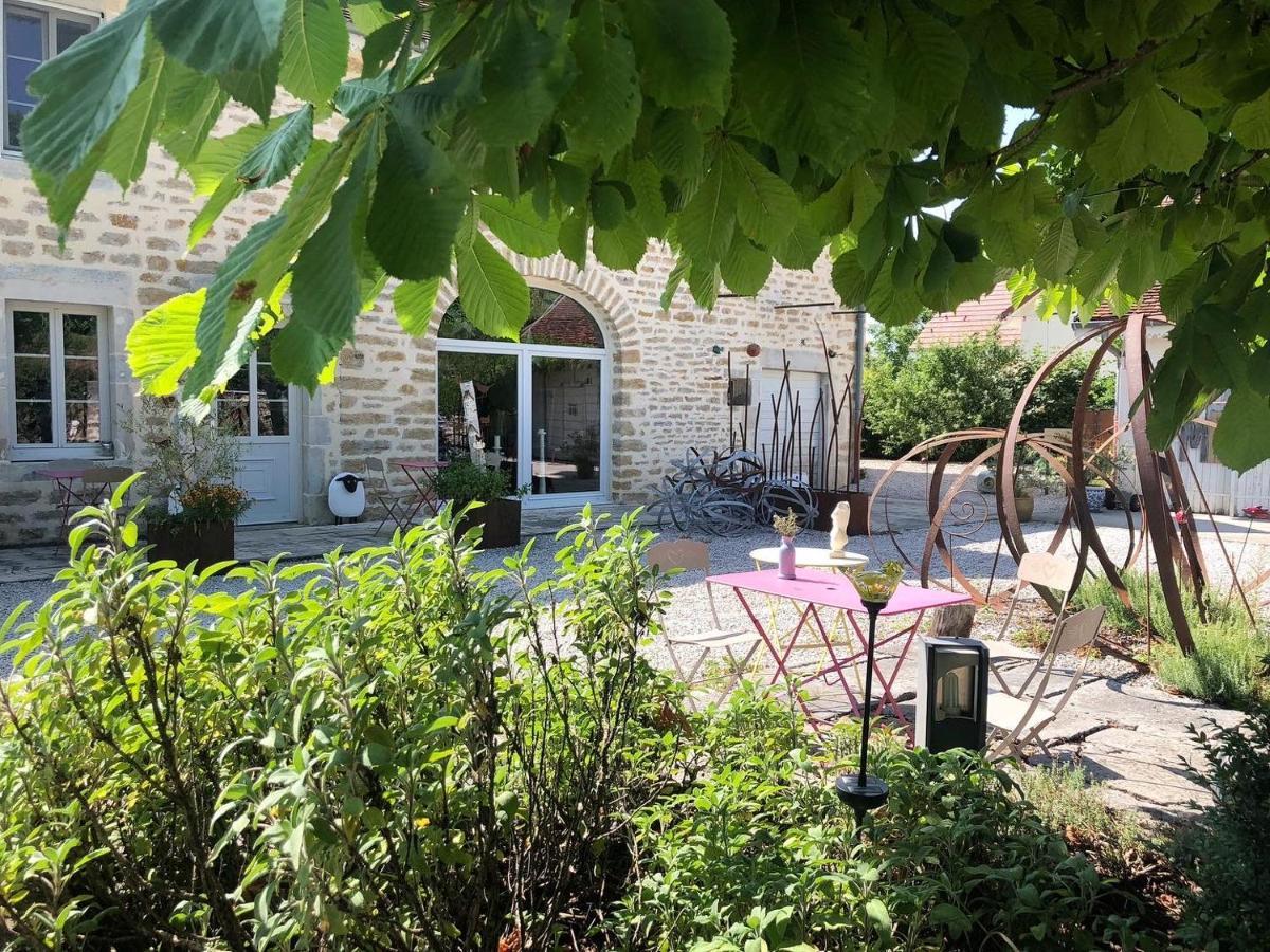 L'Entre-Coeur Bed & Breakfast Menetru-le-Vignoble Ngoại thất bức ảnh